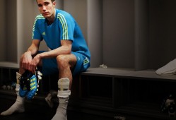 ESPN：巴萨计划与莱万商讨大幅降薪续约，球员仍可能留队