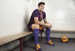 独行侠积极兜售四将！浓眉价值缩水仅索要1首轮老鹰只愿低价捡漏