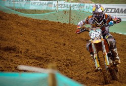 TA：皇马欣赏维蒂尼亚和恩佐但转会很难，安帅曾提出引进麦卡